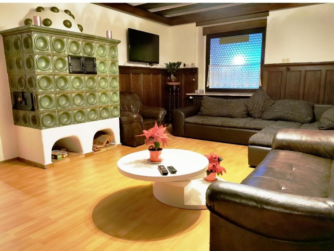 Grosse Wohnung Im Odenwald 1 شوناو المظهر الخارجي الصورة